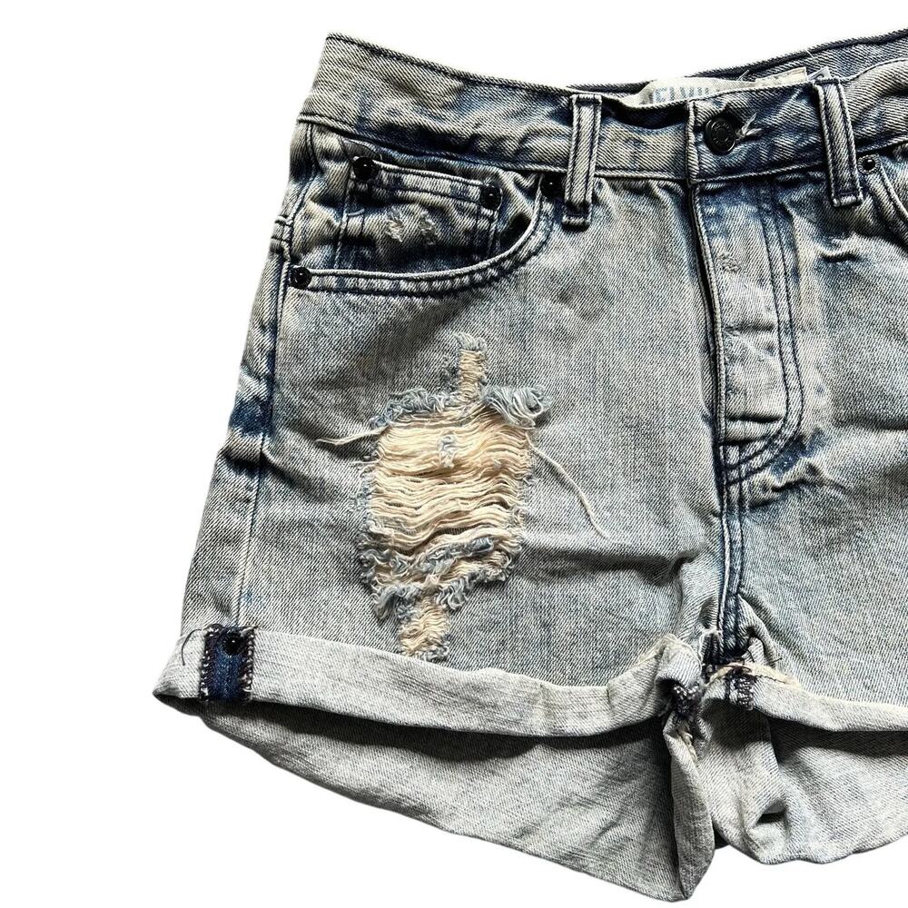 Brandy Melville Shorts Womens 26 Blue Distressed Denim Cut Off Cuffed High Waist - Picture 2 of 15